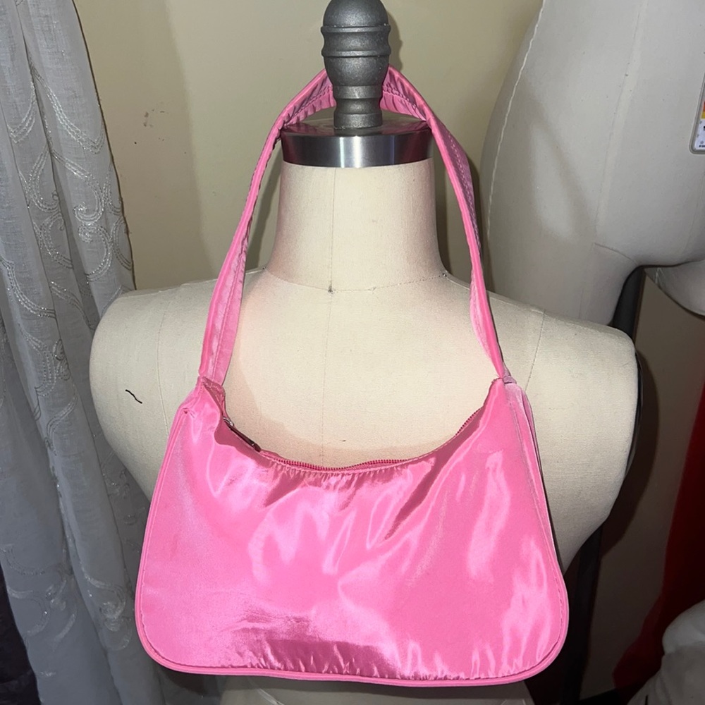 Barbie pink shoulder bag